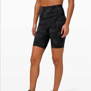 Lululemon Wunder Train High Rise Short 8"
